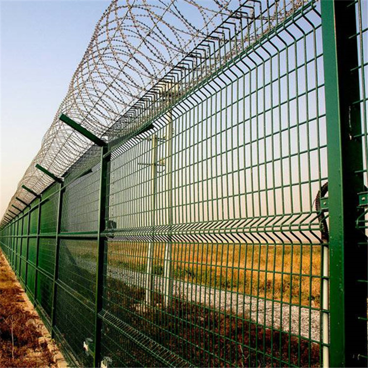 機場鐵絲網(wǎng)圍界案例展示圖片2 機場鐵絲網(wǎng)圍界案例展示圖片2