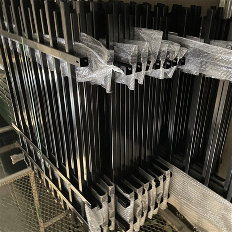 方管組裝柵欄案例展示圖片3